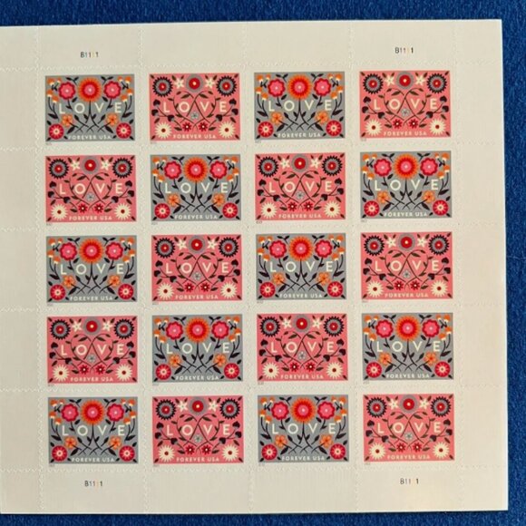 2022 USPS Forever Love Stamps 1000 stamps - Picture 1 of 4